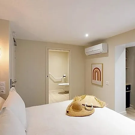 De La Hotel